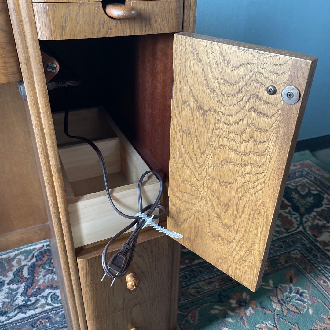 【美品】ドレッサー　鏡台　椅子付き(別売) コンセント付き