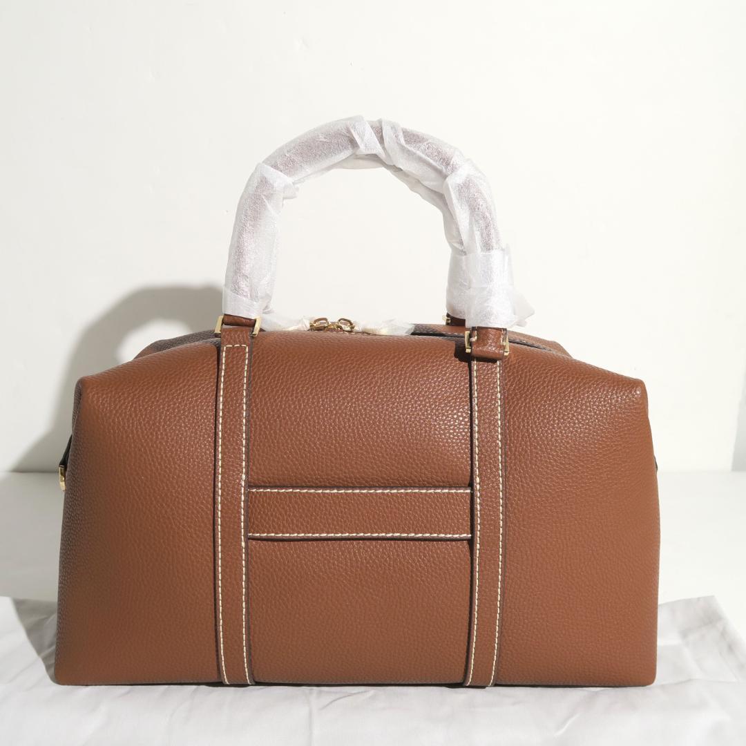 CHARLES & KEITH Chance チャンス レザーボウリングバッグ