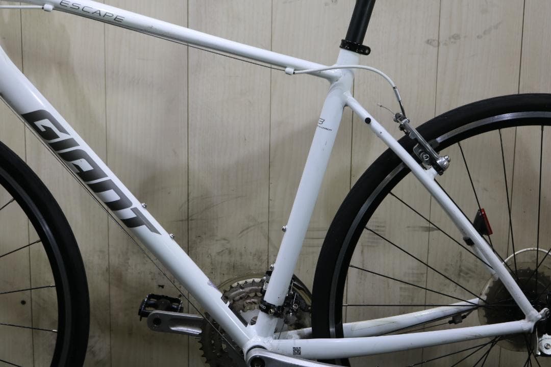 GIANT ESCAPE R3 700C アルミ 24速 500mm 白 クロス