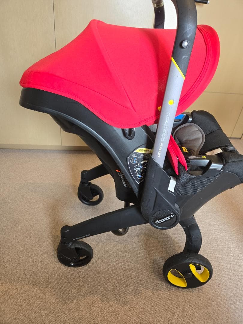ク*マ様 Doona baby car 2 in 1 car seat/stro