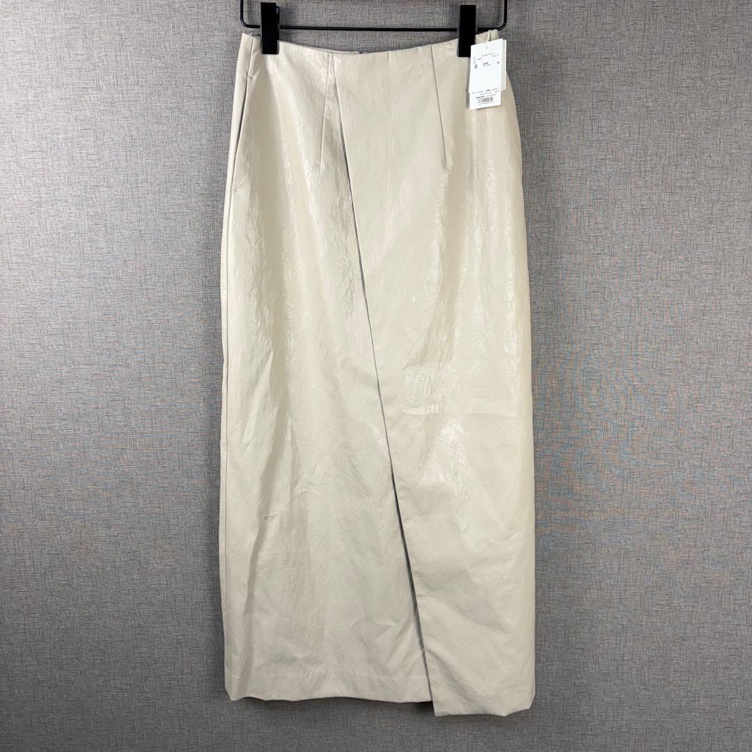 【新品未使用】ETRE TOKYO　フェイクレザーラップスカート　Mサイズ