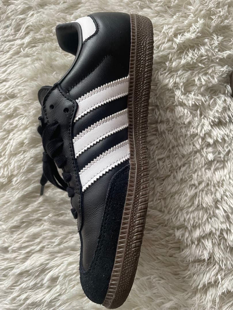 最終価格　未使用　adidas スニーカー　サンバ