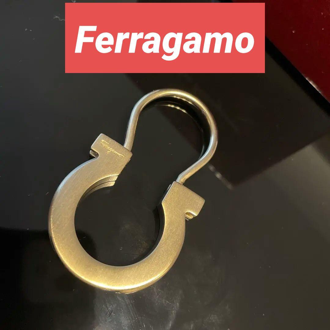 激レア✨️Ferragamo　KEYRING✨️フェラガモキーホルダーガンチーニ