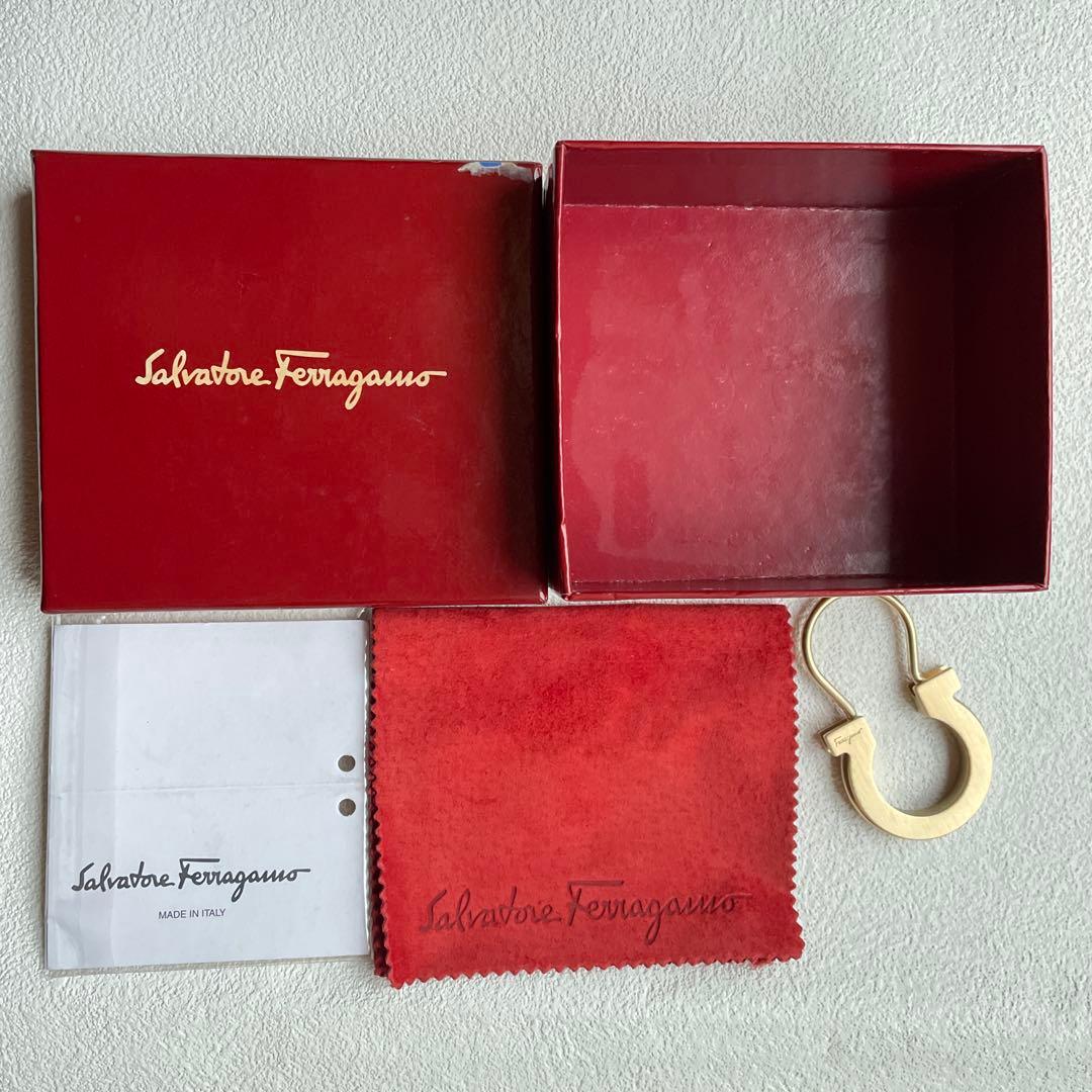 激レア✨️Ferragamo　KEYRING✨️フェラガモキーホルダーガンチーニ