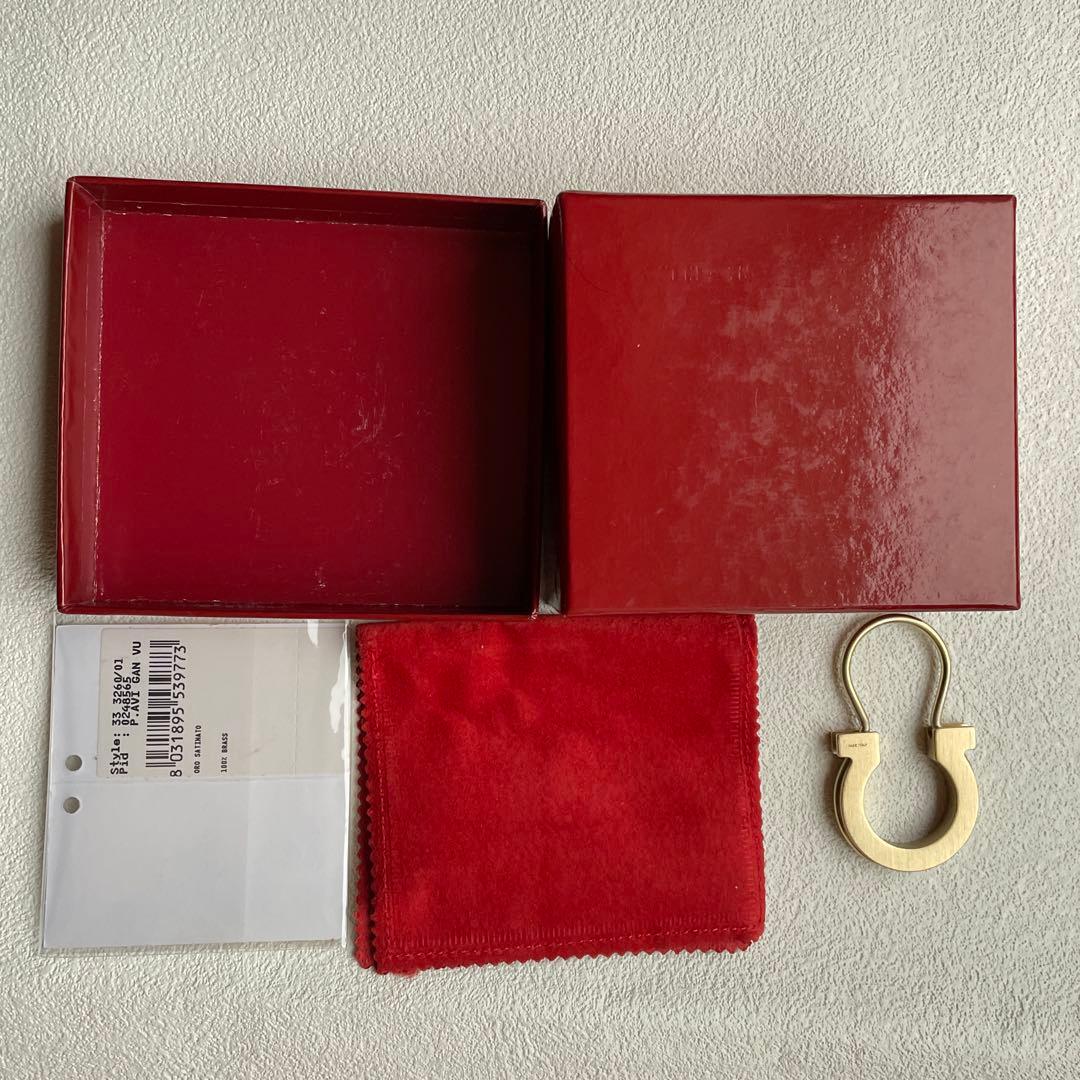 激レア✨️Ferragamo　KEYRING✨️フェラガモキーホルダーガンチーニ