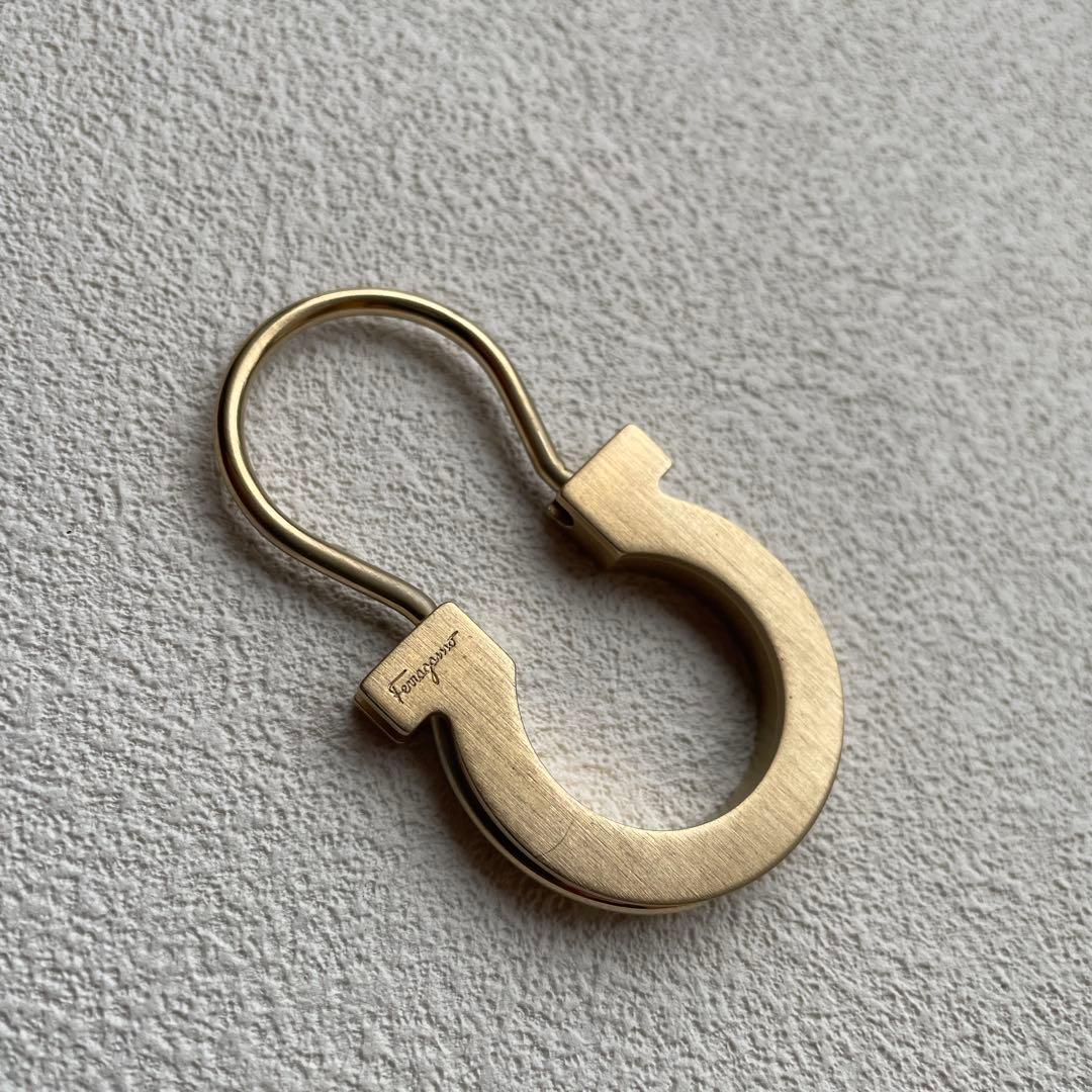 激レア✨️Ferragamo　KEYRING✨️フェラガモキーホルダーガンチーニ