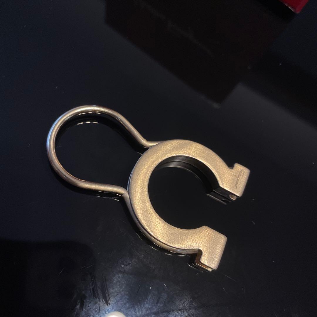 激レア✨️Ferragamo　KEYRING✨️フェラガモキーホルダーガンチーニ
