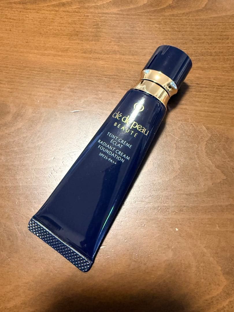 clé de peau BEAUTE タンクレームエクラn