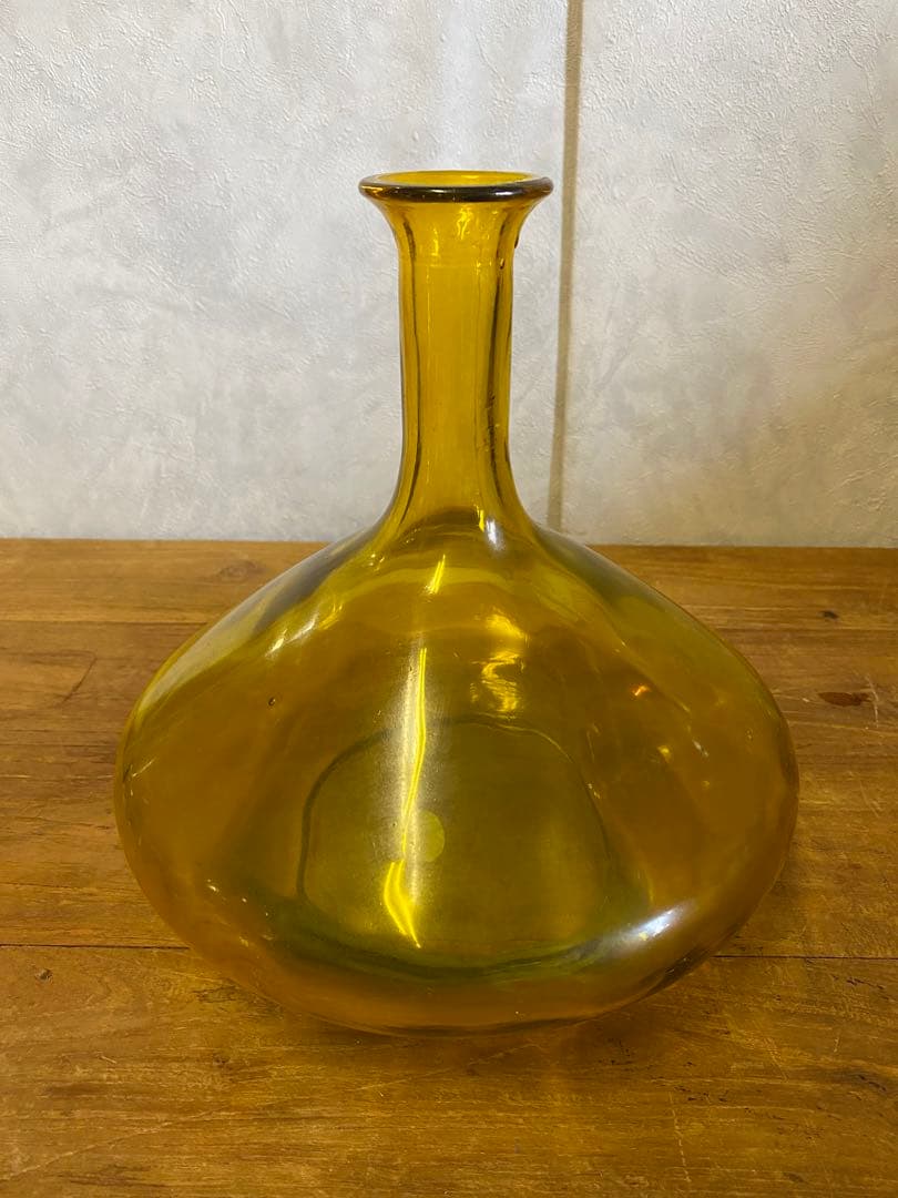 ハンドメイド　ガラス花瓶　黄色　フラワーベース　アンバーガラス　手づくり
