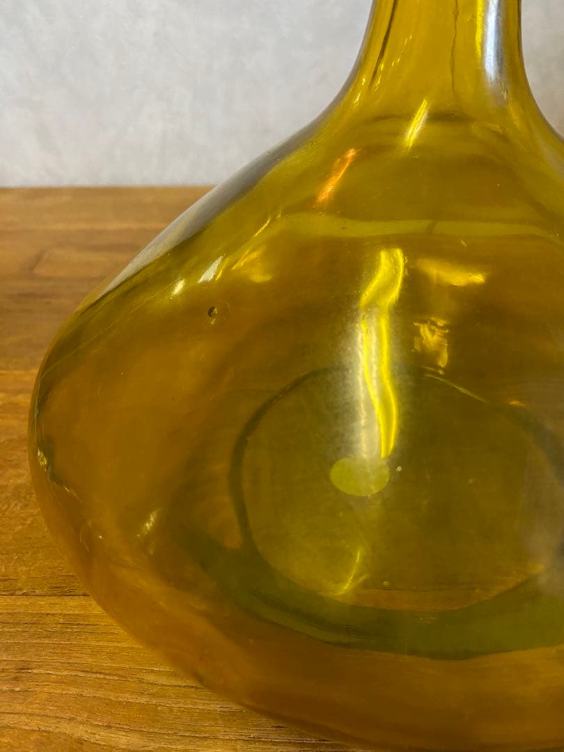 ハンドメイド　ガラス花瓶　黄色　フラワーベース　アンバーガラス　手づくり