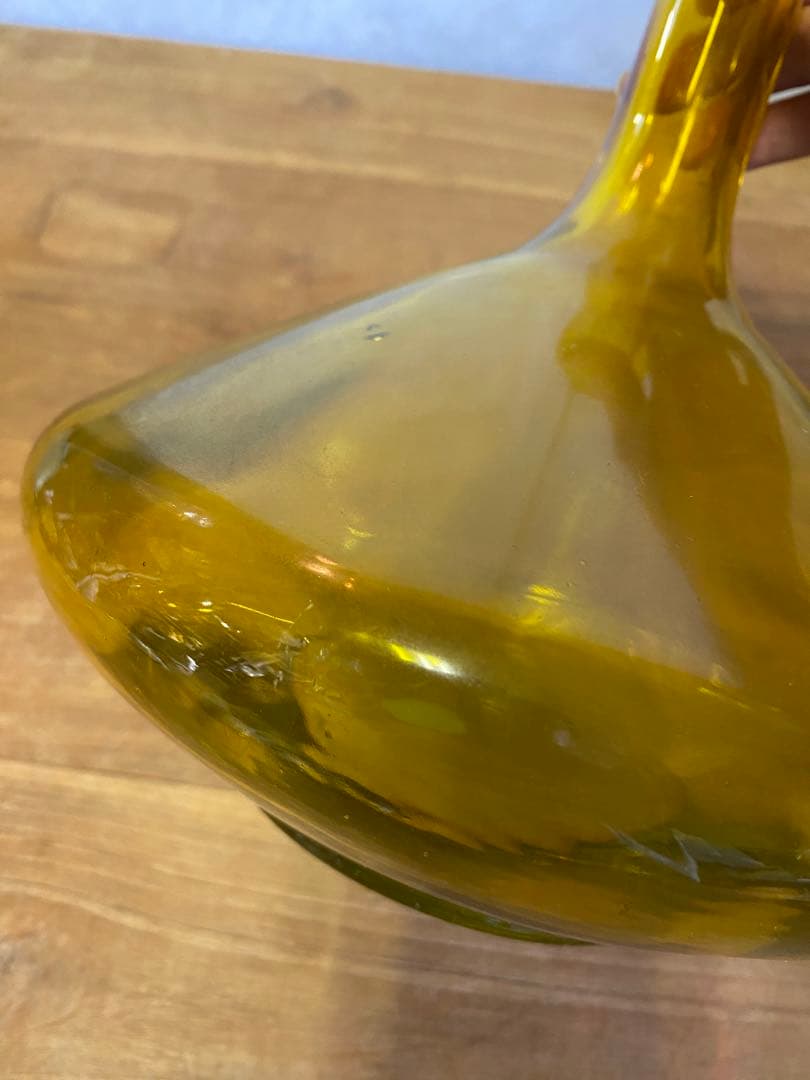 ハンドメイド　ガラス花瓶　黄色　フラワーベース　アンバーガラス　手づくり