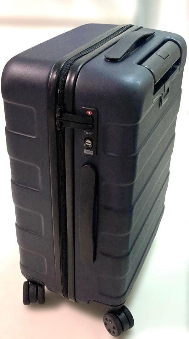 無印良品　バーを自由に調節できる　ハードキャリーケース（３６Ｌ）