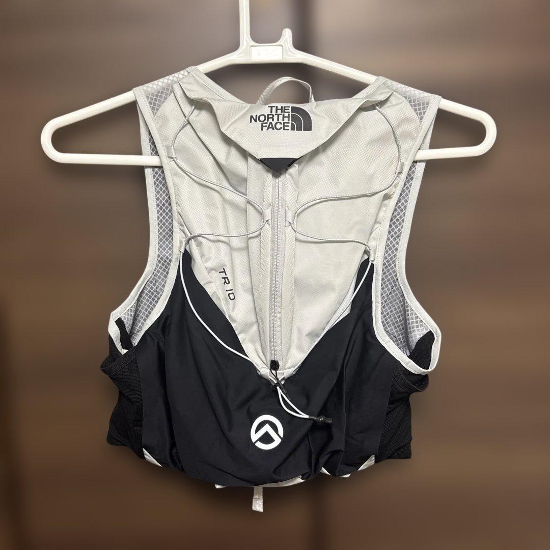 THE NORTH FACE TR10ベスト グレー/ブラック L／10L