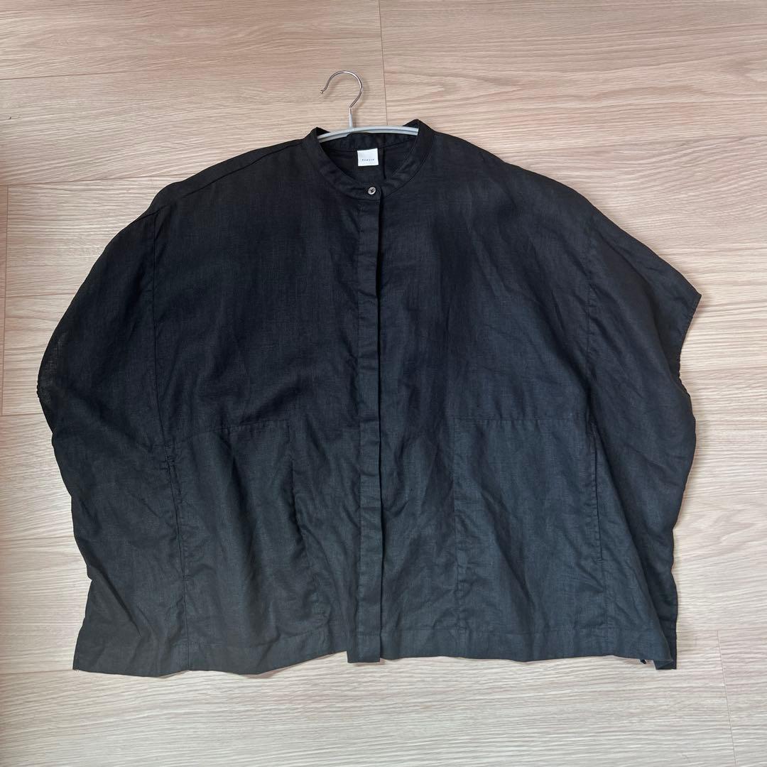 かぐれ　リネンスクエアケープシャツ　ブラック