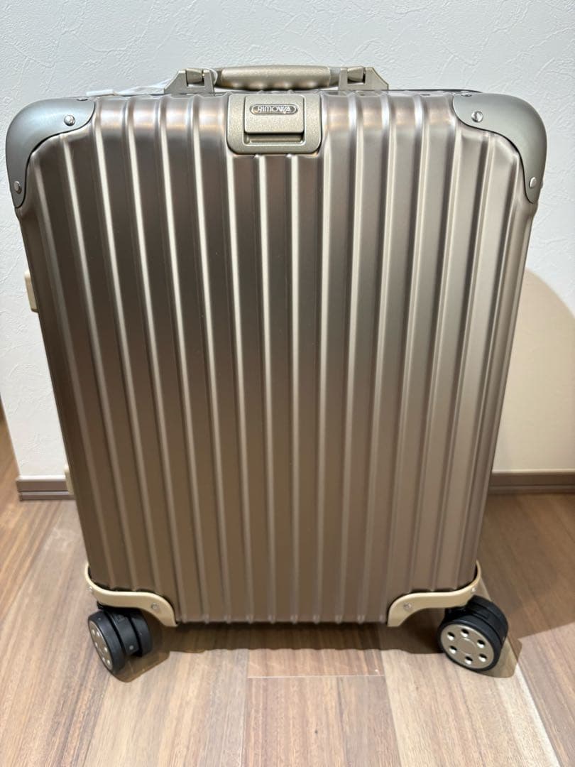 RIMOWA TOPAS TITANIUM 45L 新品未使用