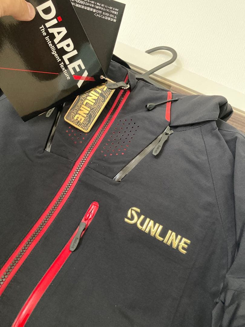 新品未使用品　サンライン　サーモセレクトシェルスーツ がまかつ磯