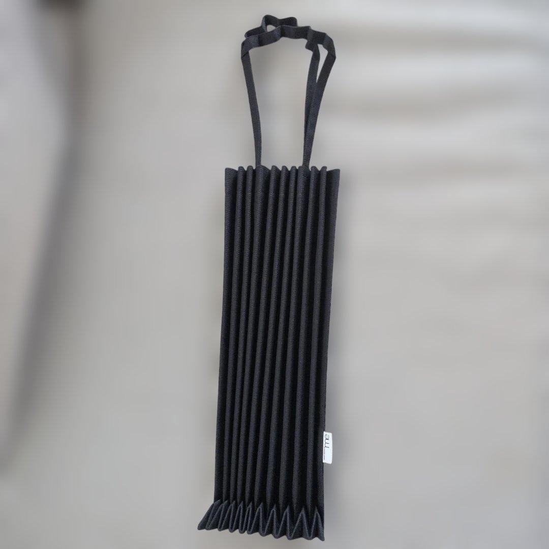 ISSEY MIYAKE ブラック トートバッグ