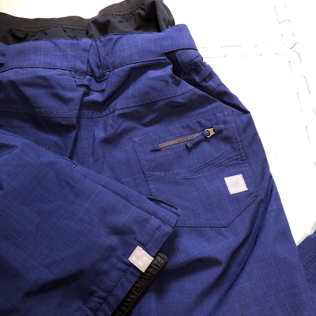 ベージュ ダウンジャケットとスノーボードパンツ セット　ROXY スキーウェア