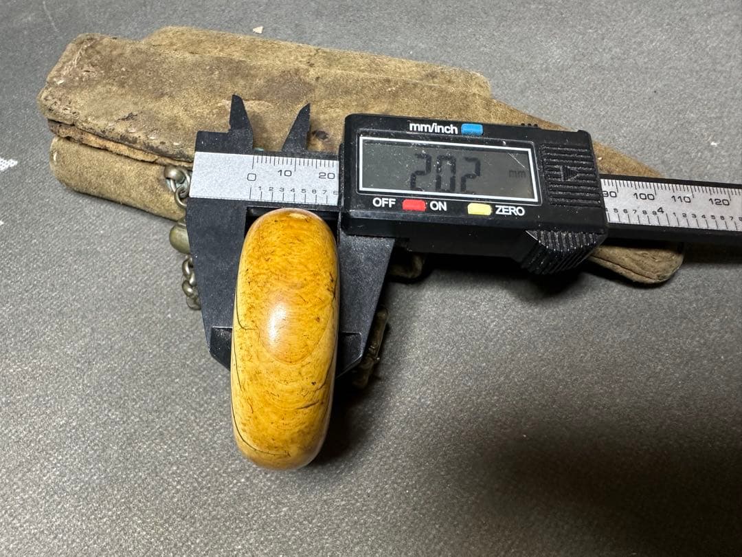 煙管入　根付　饅頭　キセル入れ　時代物 煙草道具　天然素材　アンティーク　骨董