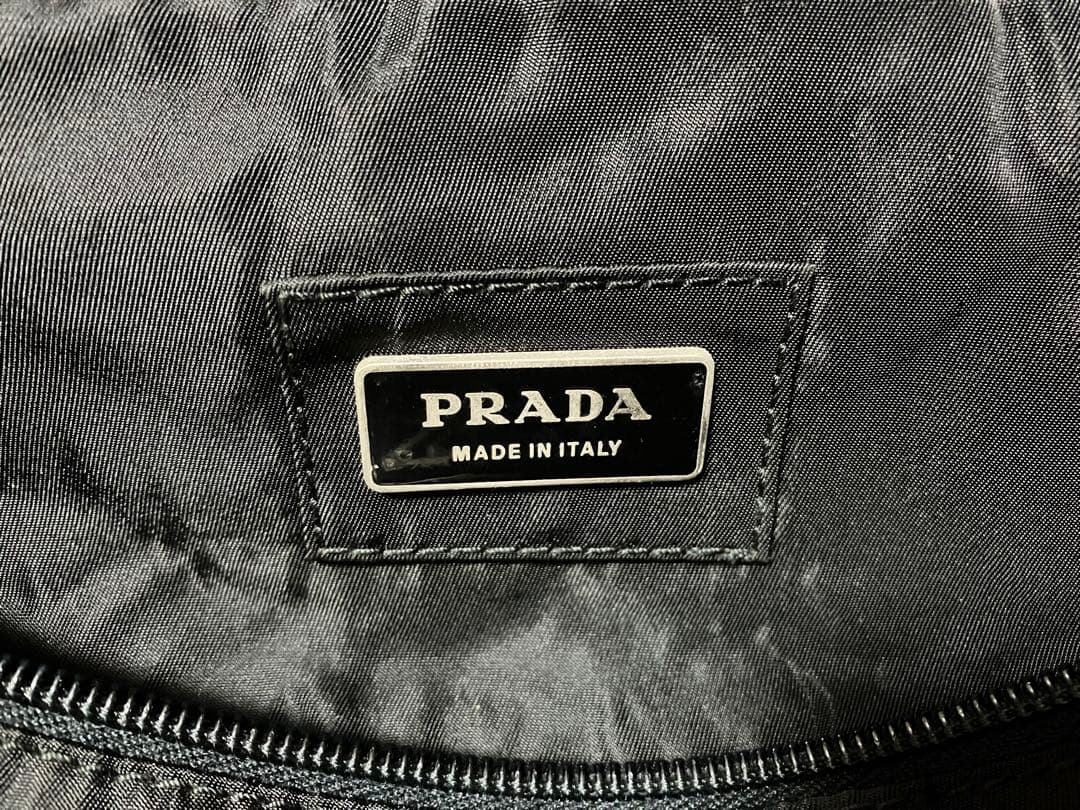 【美品】プラダ PRADA ボディバッグ ウエストポーチ ブラック V132