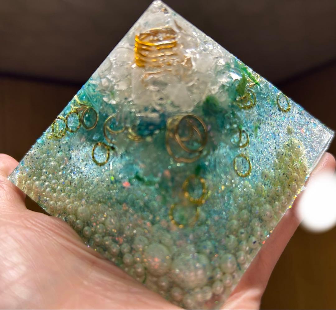 05 オルゴナイト　レムリアの海　ピラミッド　恋愛　開運　予祝　浄化　ツインレイ