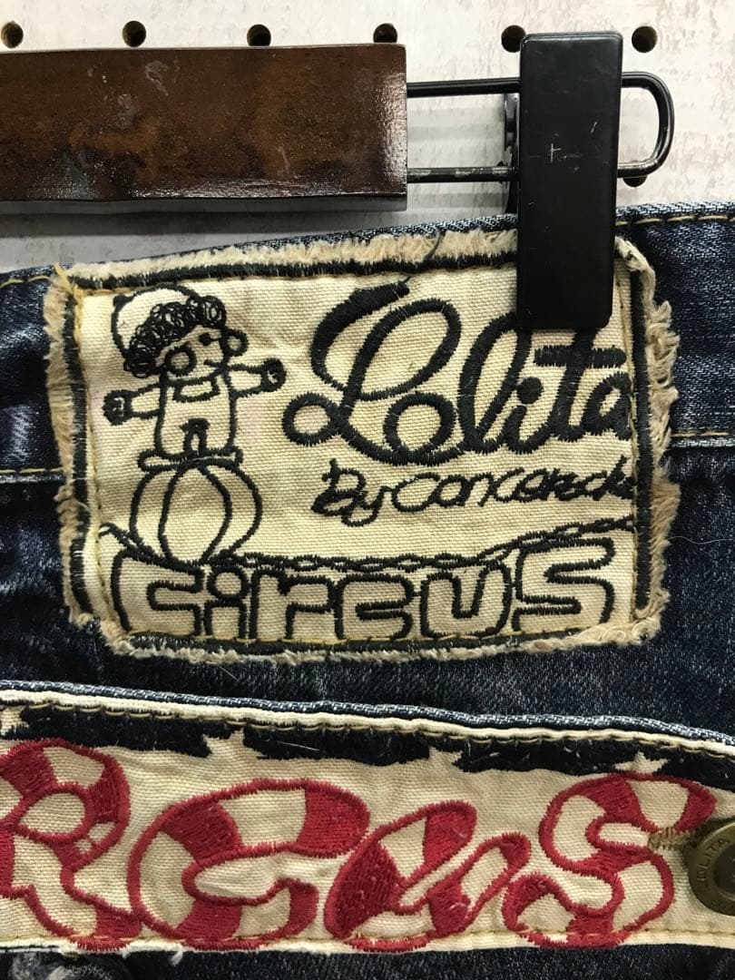 希少デザイン LOLITA JEANS サーカス ボアワッペン デニムパンツ
