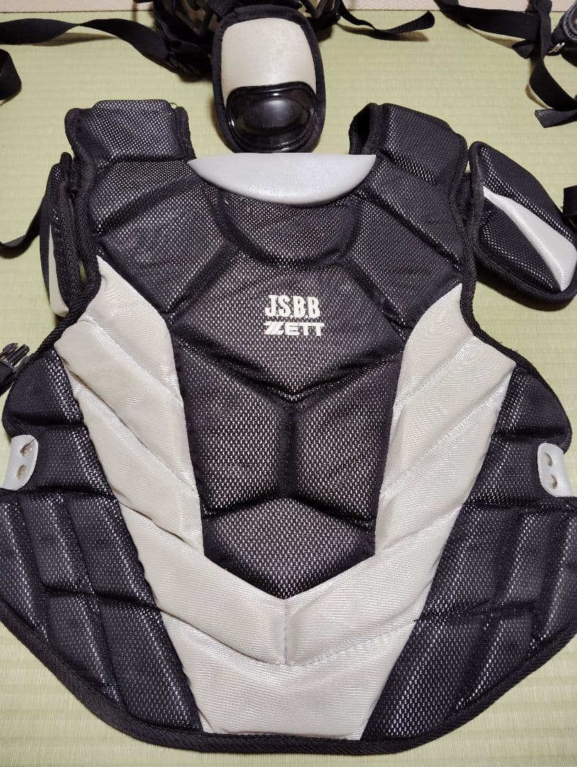 ZETT JSBB キャッチャープロテクター ブラック/ホワイト