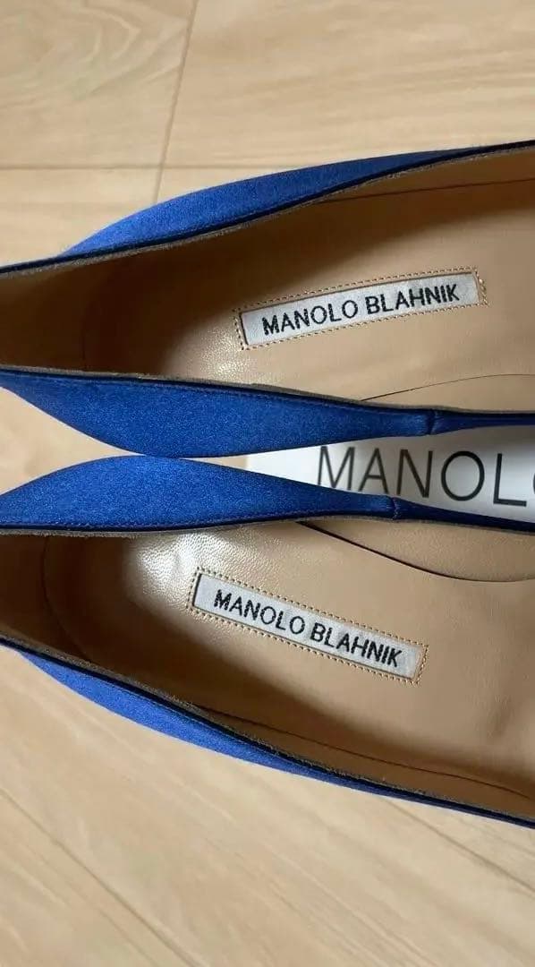 専用•新品】MANOLOBLAHNIKハンギシ青サテン24cm/ヒールh7cm