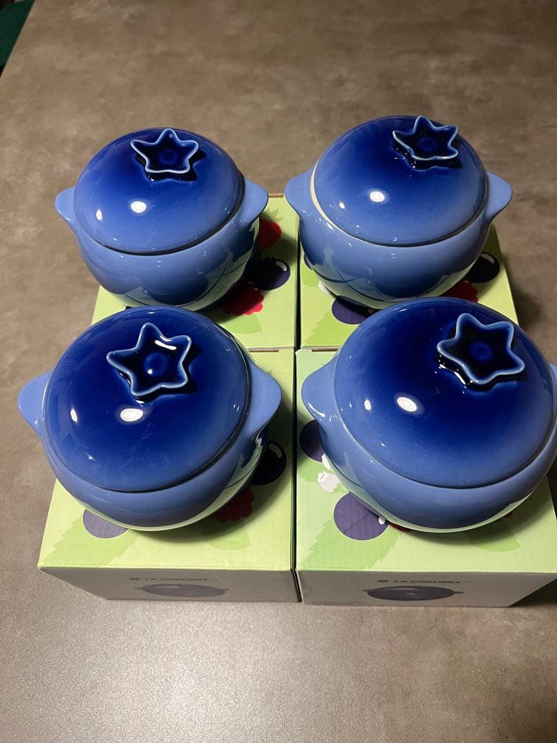 完売品4個セット　レア　新品　ル・クルーゼ　ミニ・ブルーベリー小物入れ