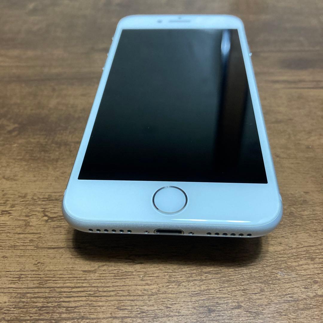 iPhone8 64GB シルバーSIMフリー 初期化済み　本体のみ