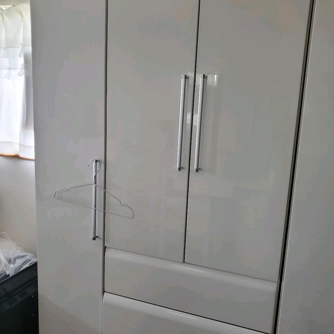 引き出し付きクローゼットタンス エナメル ピアノ塗装