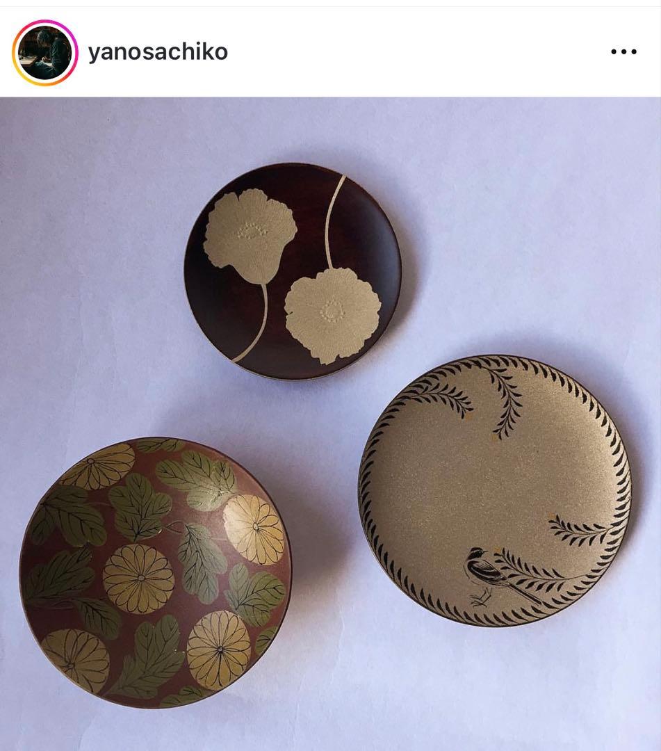 やのさちこ　椿皿　ポピー