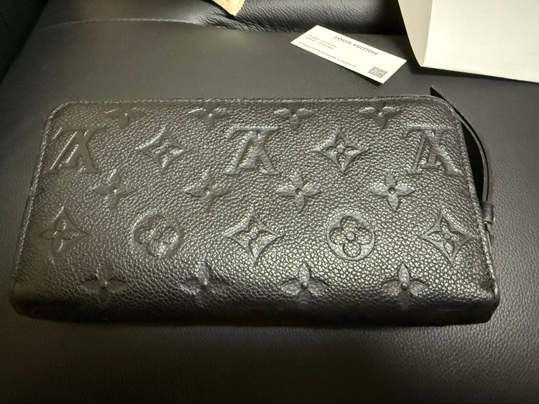 ルイヴィトン　長財布　ジッピーウォレット