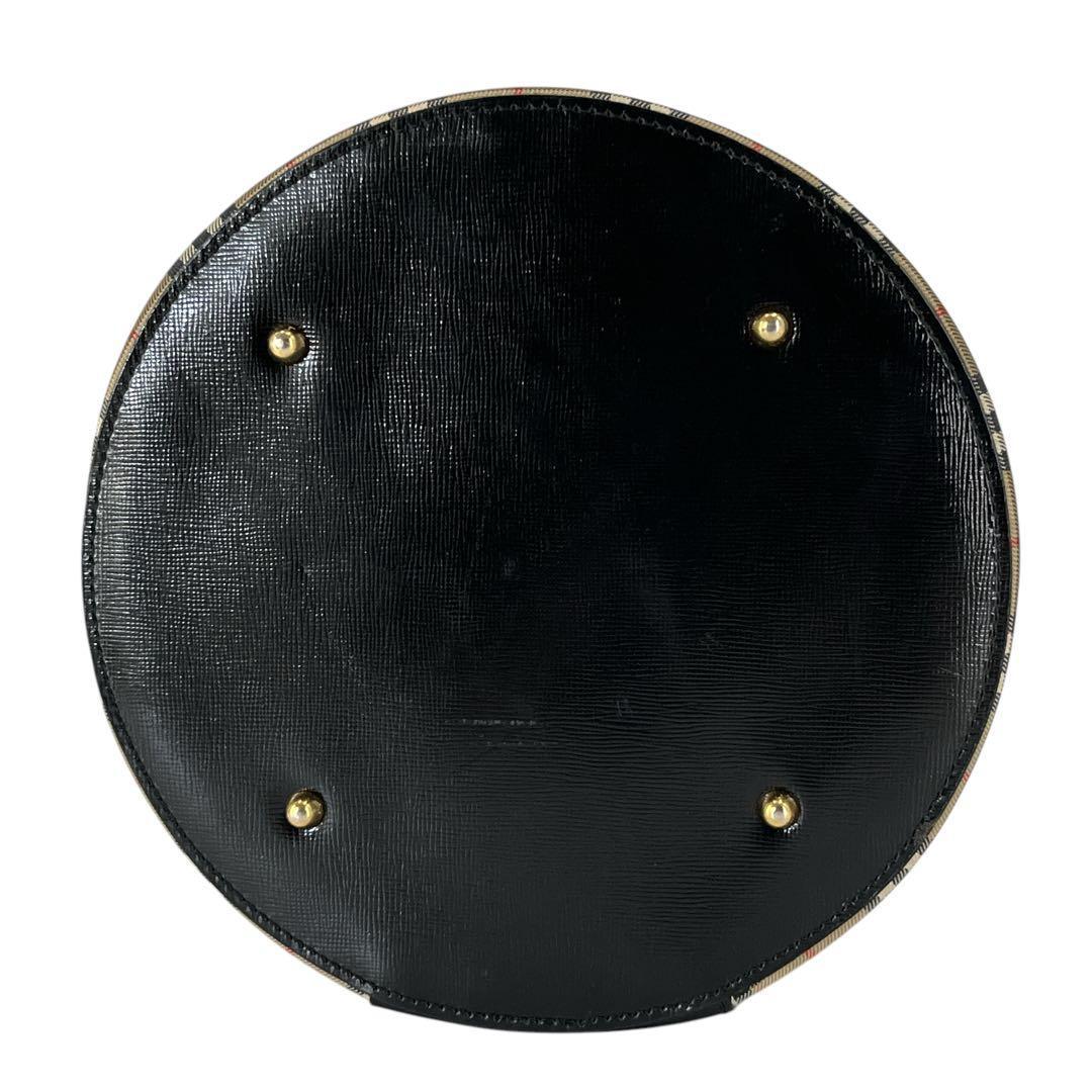 良品　バーバリー　ノバチェック　バニティバッグ　ハンドバッグ　筒形　円形