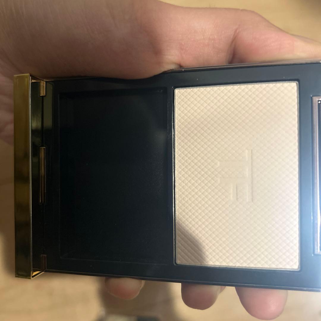 TOM FORD BEAUTY アーキテクチャーソフトマットブラーリングパウダー