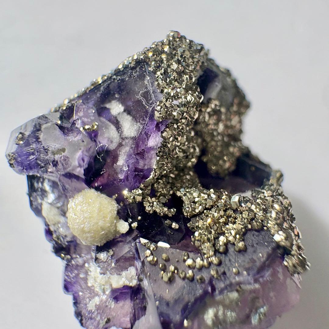 522 中国 内モンゴル産 レアタイプ フローライト&パイライト