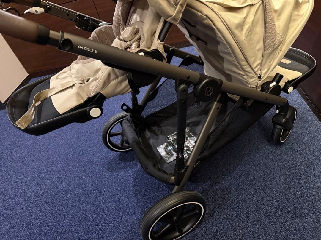 ★港区&お引き渡し可能★cybex ガゼルS レインカバー&カップホルダー付き