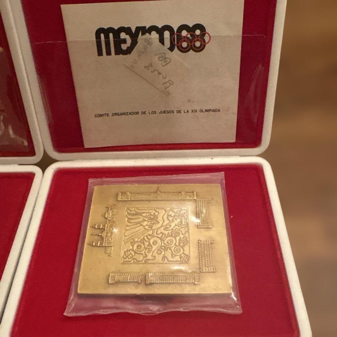 メキシコオリンピック　銀と銅の記念メダルセット