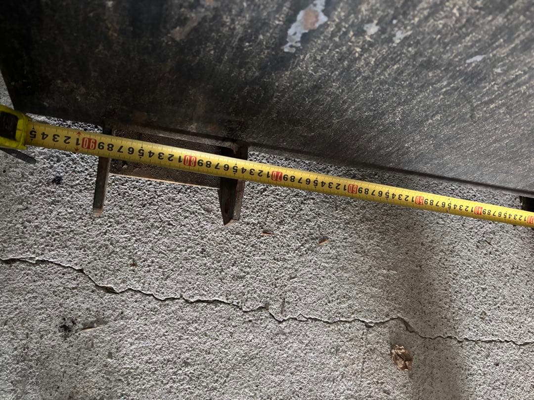 金属製バケット 約80cm幅