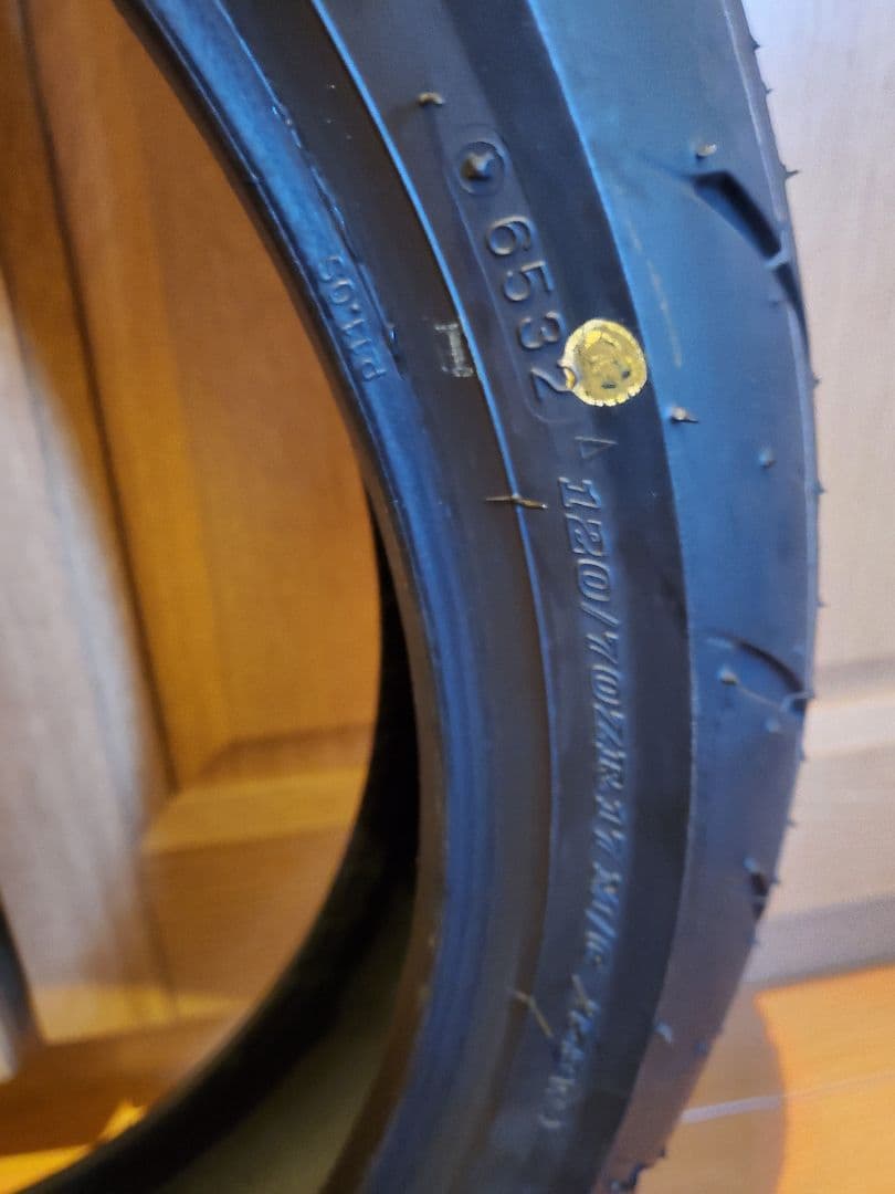 期間限定1万円値下げ　カワサキZ900RS純正タイヤ　新品に近い極上品2本セット