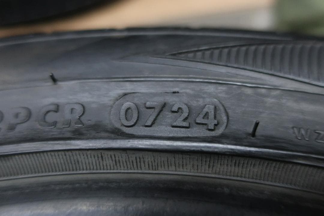 2024年　ジーテックス　HP2000　vfm　225/45R18　バリ溝　4本