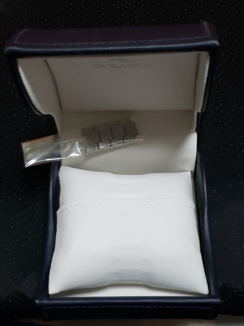 ソーラー、電波腕時計 CASIO OCEANUS クォーツ