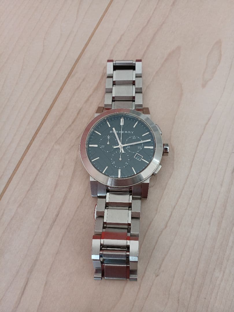 Burberryメンズアナログ腕時計