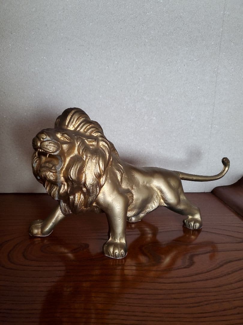 ゴールドライオン置物 約36cm