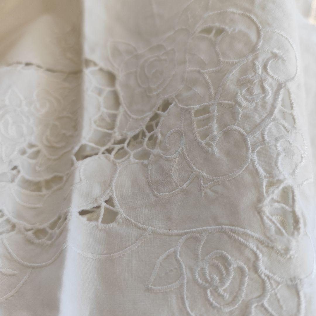 イギリスVintage　薔薇モチーフ　カットワーク　カーテン　180×180