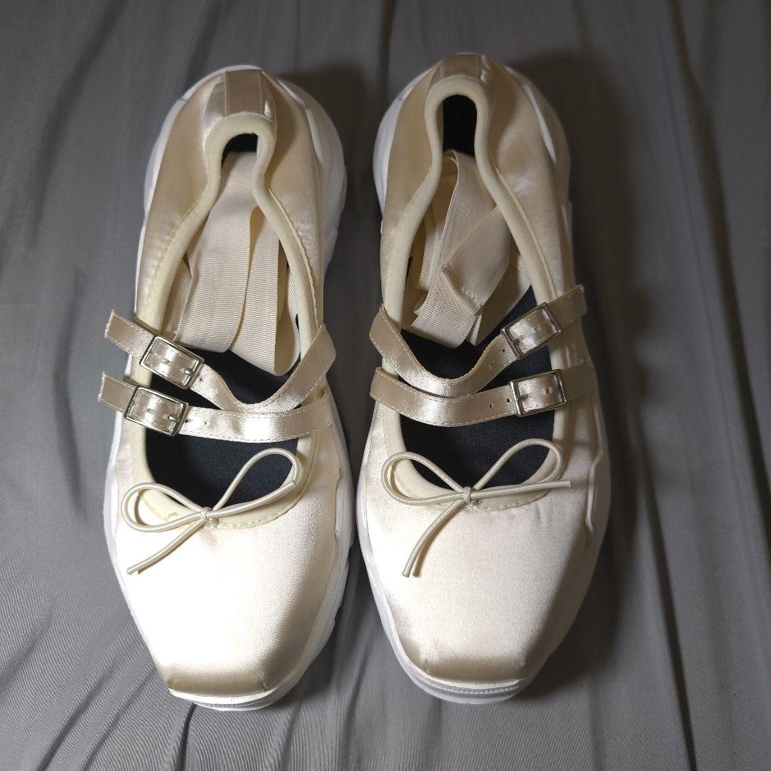 靴 AKIKOAOKI Giselle satin IVORY x WHITE