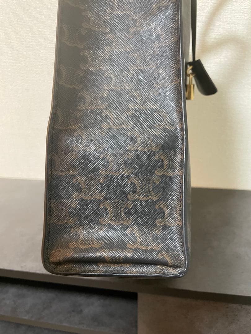 こ*り様 ‼️最終値下げ‼️CELINE バーティカルカバ　トートバッグ　ラージ