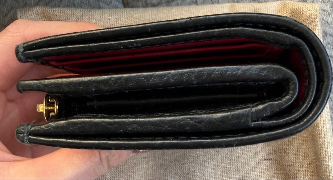 GUCCI グッチ ダブルG 二つ折り財布