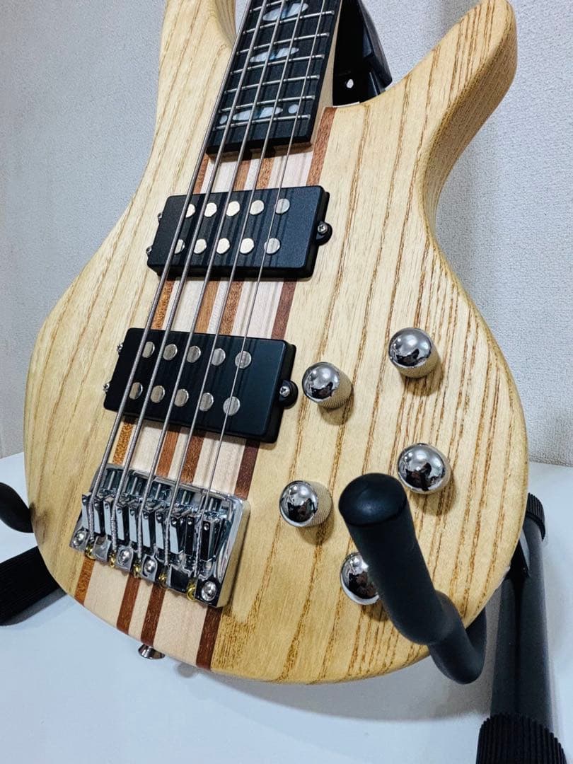 bullfighter 5弦ベースアクティブPU おまけつき！ ほぼ新品！