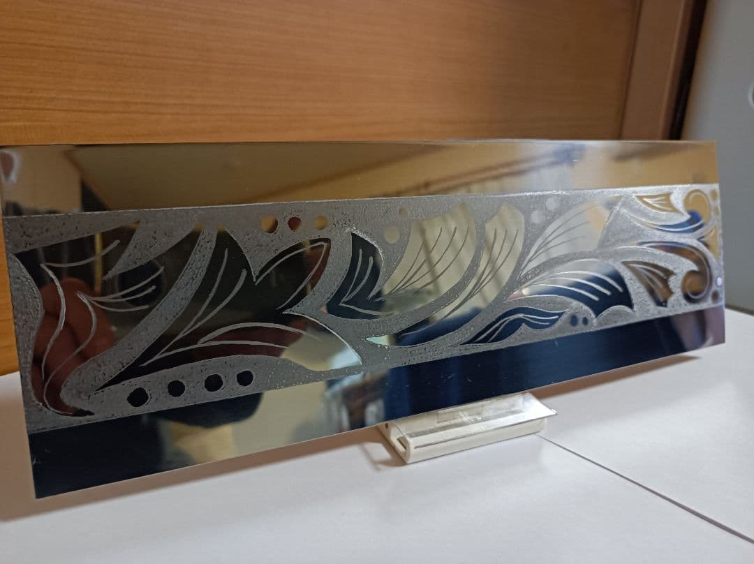 エングレービングインテリアプレート　装飾ミラー　一点もの　アート　お好きなように